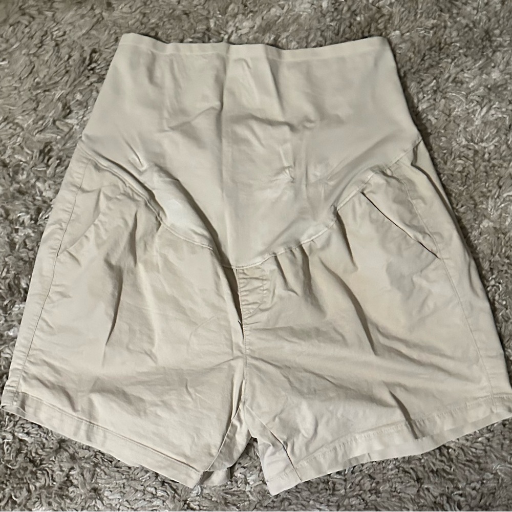 Old Navy Women’s Maternity Shorts with full panel